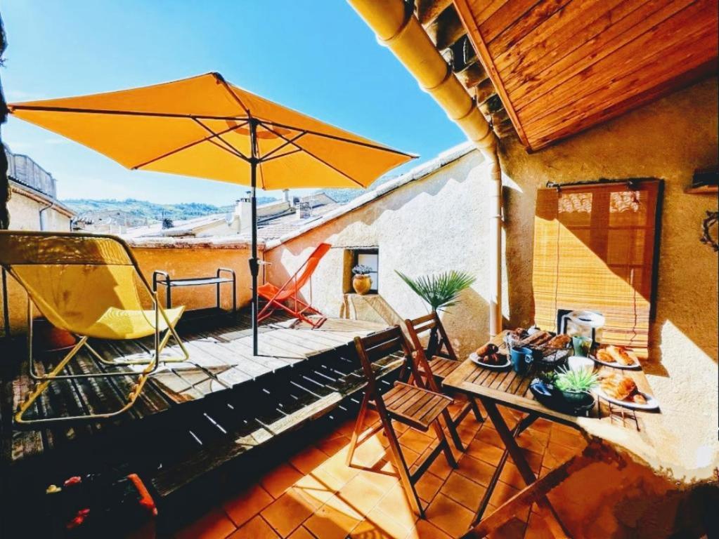 La Terrasse D'Olea, Au Coeur Du Village Buis-les-Baronnies Luaran gambar