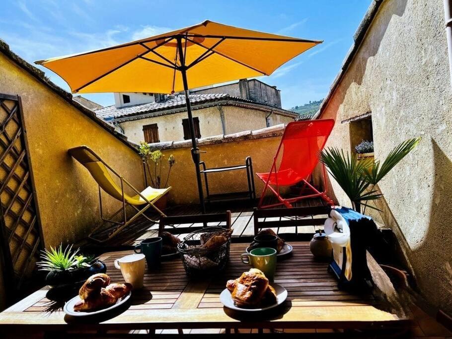 La Terrasse D'Olea, Au Coeur Du Village Buis-les-Baronnies Luaran gambar