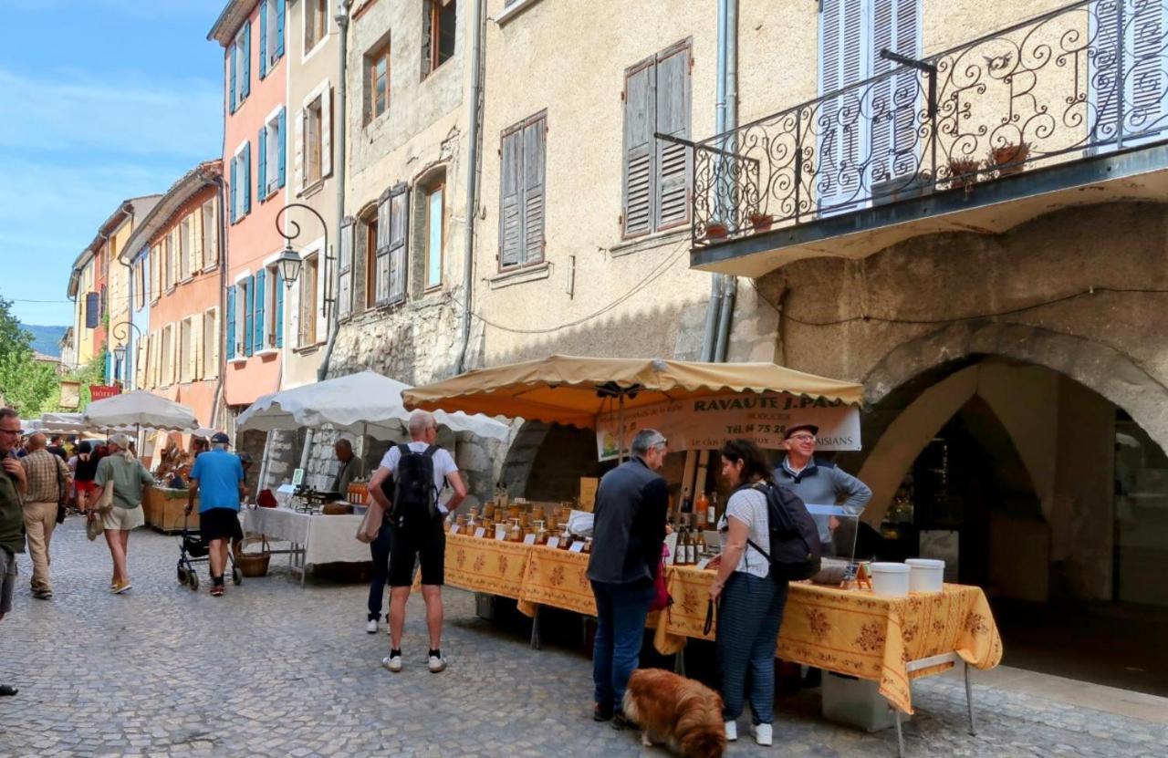 La Terrasse D'Olea, Au Coeur Du Village Buis-les-Baronnies Luaran gambar