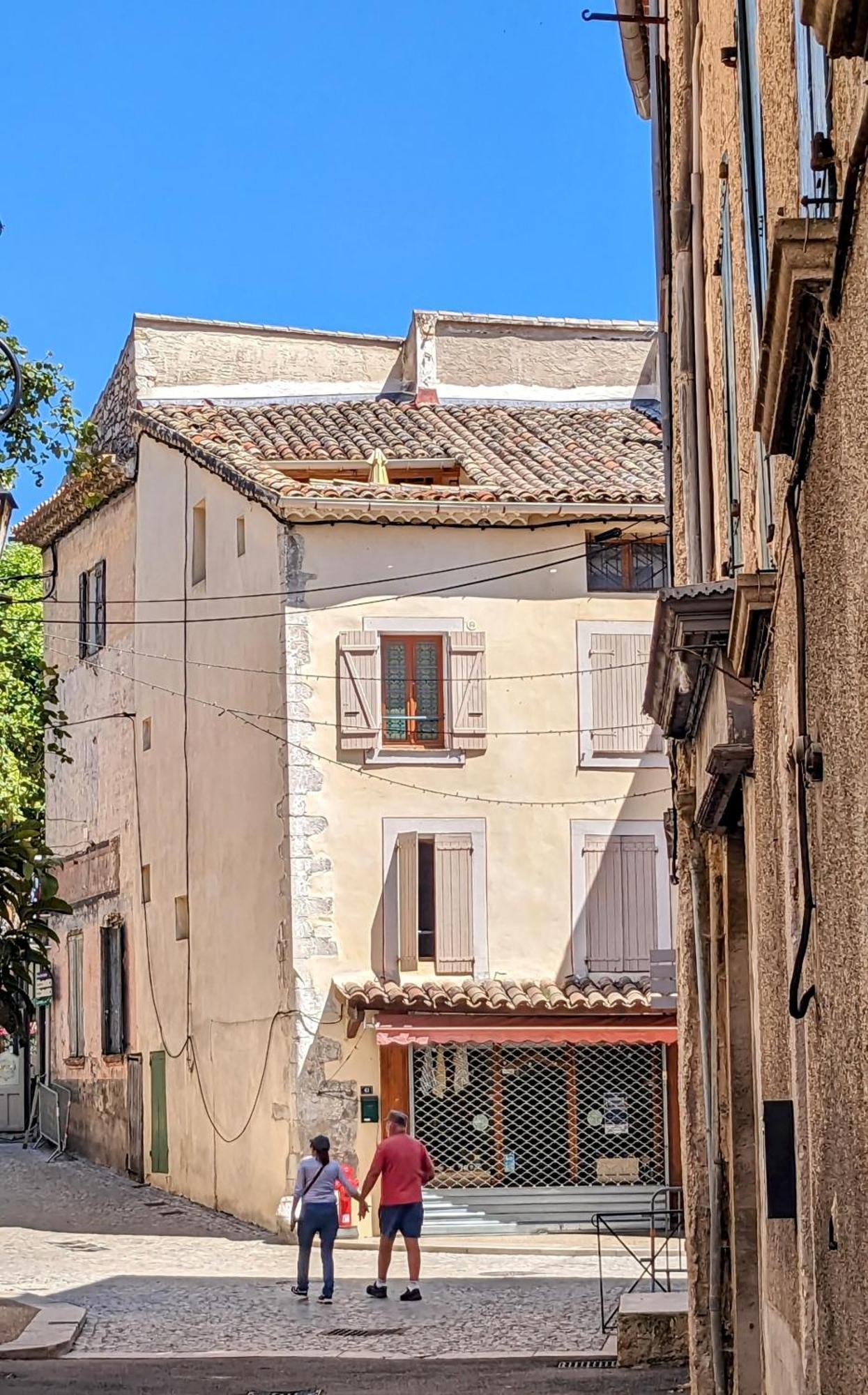 La Terrasse D'Olea, Au Coeur Du Village Buis-les-Baronnies Luaran gambar